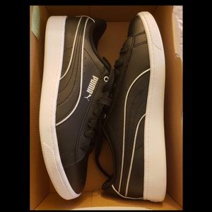 PUMA Vikky v2 Women’s Sneakers